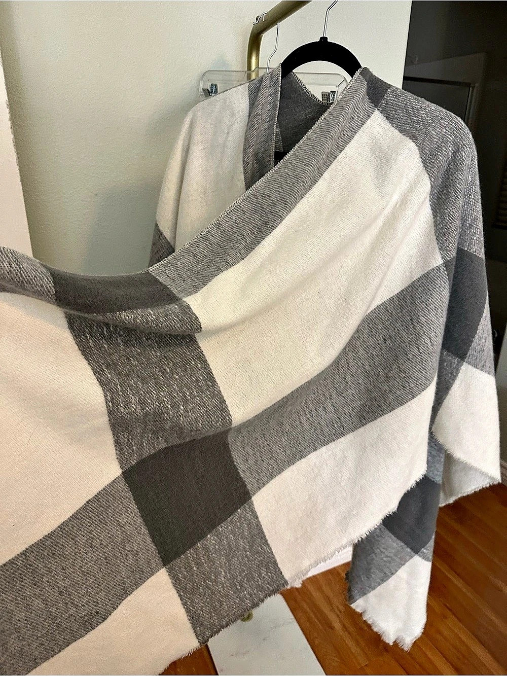 Old Navy Plaid Fringe Poncho in Gray & White - Picture 5 of 7